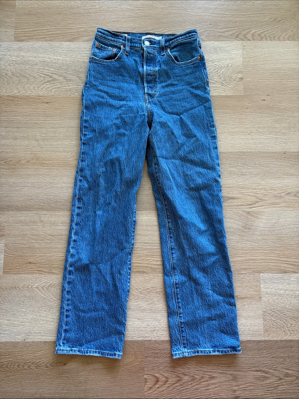 Levi's Straight-Leg Mid Blue Women's Jeans